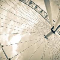 London_Eye_From_Beneath_by_Fernando_García.jpg