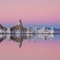 Mono_Lake_by_Angela_Henderson.jpg